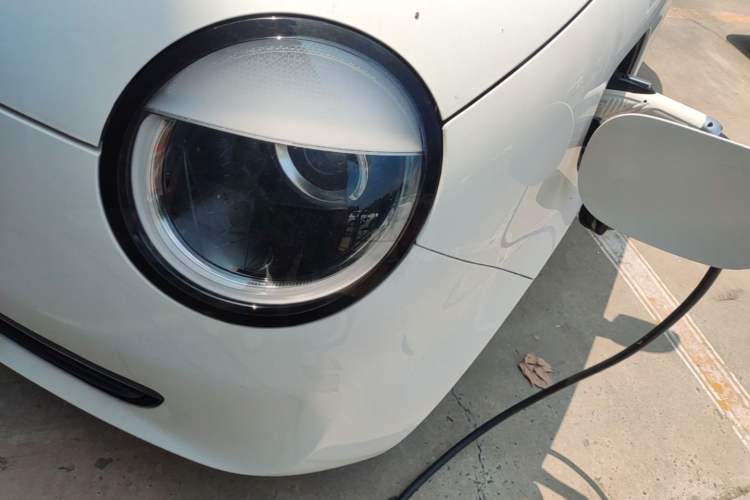 Used CHANGAN NEVO Lumin 2022 155 km – Refreshingly Sweet Edition Left Front Headlight