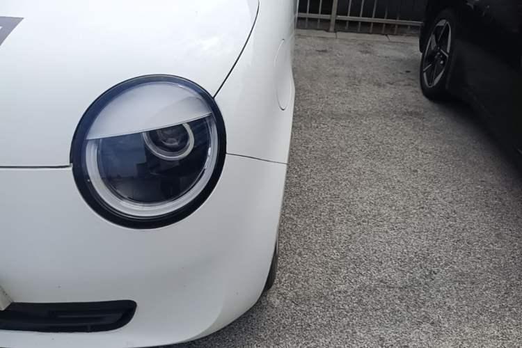 Used CHANGAN NEVO Lumin 2022 155 km – Refreshingly Sweet Edition Left Front Headlight