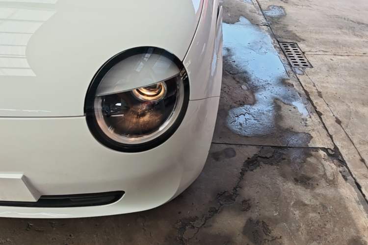 Used CHANGAN NEVO Lumin 2022 155 km – Refreshingly Sweet Edition Left Front Headlight