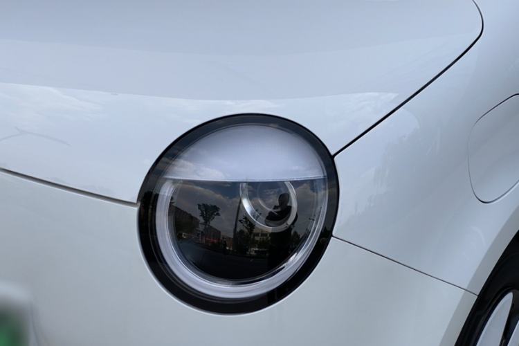 Used CHANGAN NEVO Lumin 2022 155 km – Refreshingly Sweet Edition Left Front Headlight