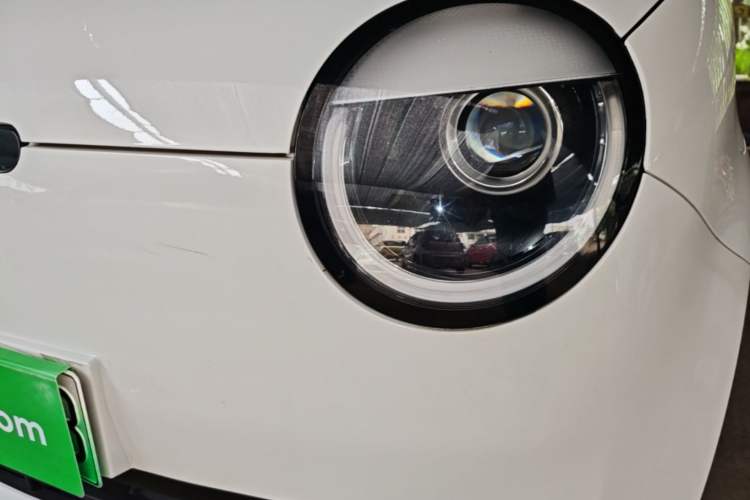 Used CHANGAN NEVO Lumin 2022 155 km – Refreshingly Sweet Edition Left Front Headlight