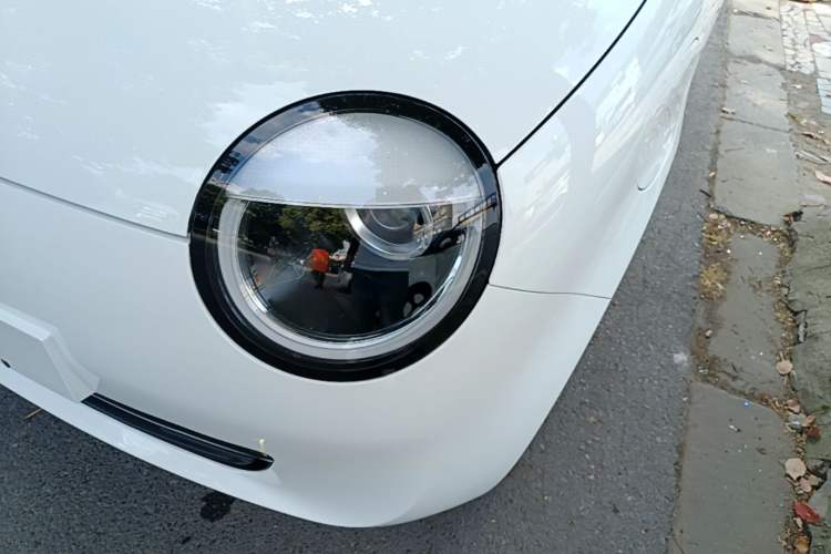 Used CHANGAN NEVO Lumin 2022 155 km – Refreshingly Sweet Edition Left Front Headlight