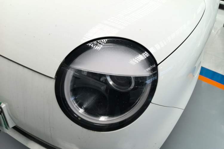 Used CHANGAN NEVO Lumin 2022 155 km – Refreshingly Sweet Edition Left Front Headlight