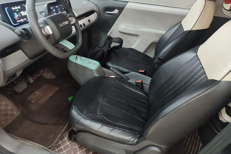Used CHANGAN NEVO Lumin 2022 155 km – Refreshingly Sweet Edition Left Front Seat