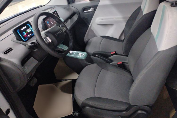 Used CHANGAN NEVO Lumin 2022 155 km – Refreshingly Sweet Edition Left Front Seat