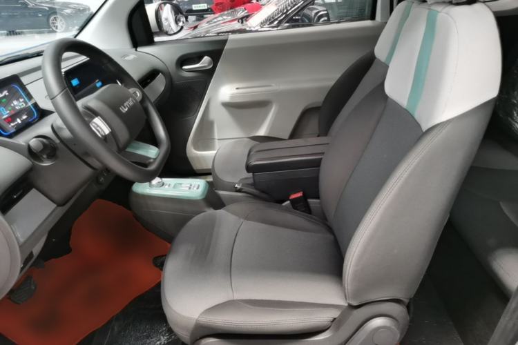 Used CHANGAN NEVO Lumin 2022 155 km – Refreshingly Sweet Edition Left Front Seat