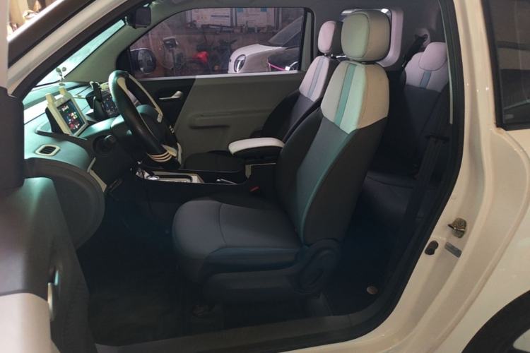 Used CHANGAN NEVO Lumin 2022 155 km – Refreshingly Sweet Edition Left Front Seat