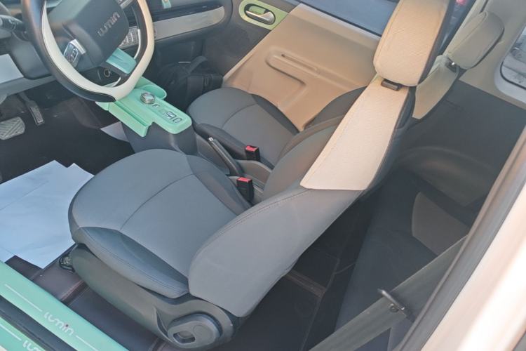 Used CHANGAN NEVO Lumin 2022 155 km – Refreshingly Sweet Edition Left Front Seat