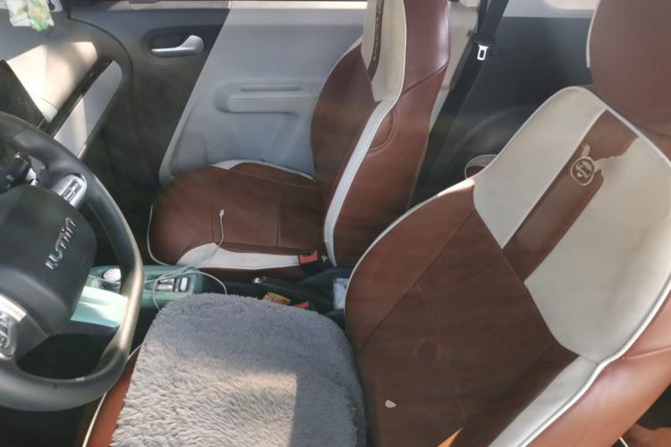 Used CHANGAN NEVO Lumin 2022 155 km – Refreshingly Sweet Edition Left Front Seat