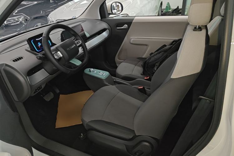 Used CHANGAN NEVO Lumin 2022 155 km – Refreshingly Sweet Edition Left Front Seat