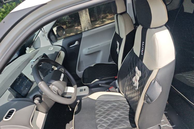 Used CHANGAN NEVO Lumin 2022 155 km – Refreshingly Sweet Edition Left Front Seat