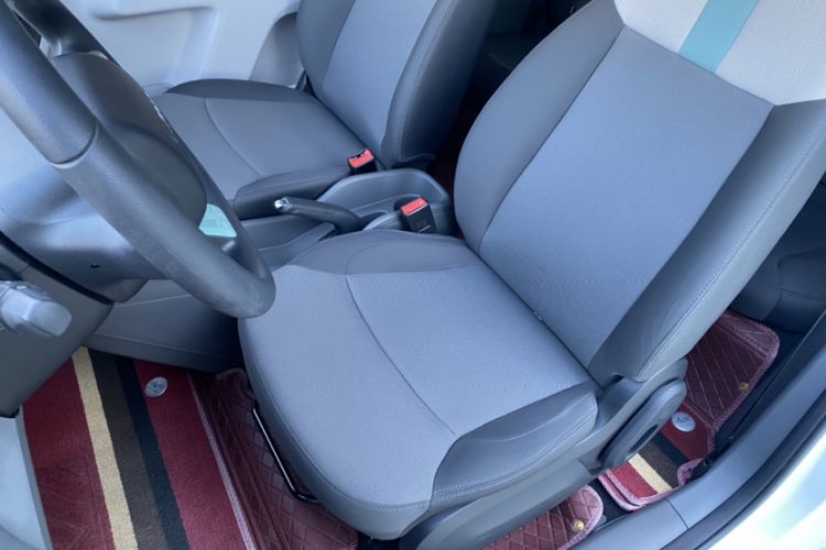 Used CHANGAN NEVO Lumin 2022 155 km – Refreshingly Sweet Edition Left Front Seat
