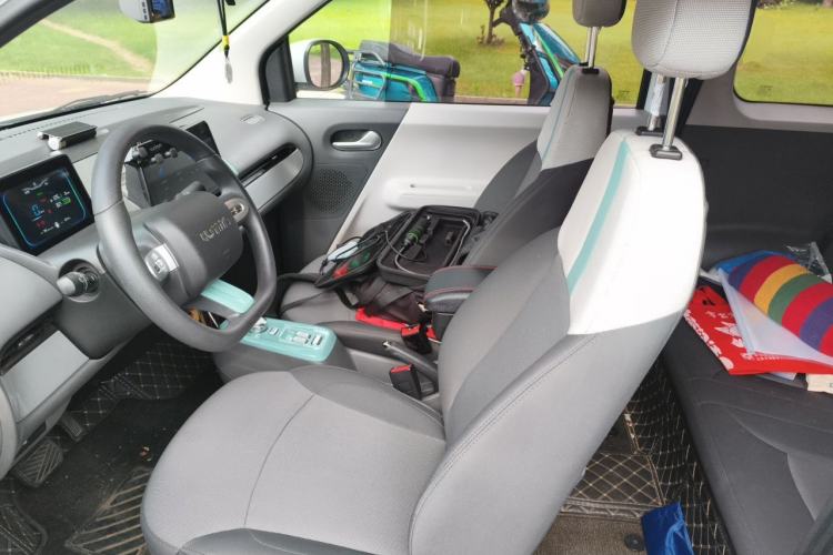Used CHANGAN NEVO Lumin 2022 155 km – Refreshingly Sweet Edition Left Front Seat