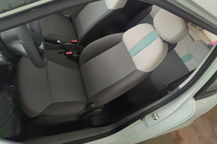 Used CHANGAN NEVO Lumin 2022 155 km – Refreshingly Sweet Edition Left Front Seat