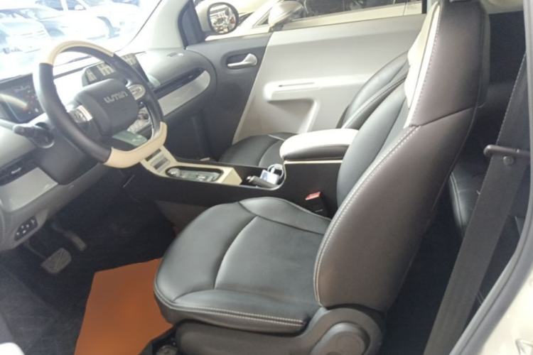 Used CHANGAN NEVO Lumin 2022 155 km – Refreshingly Sweet Edition Left Front Seat