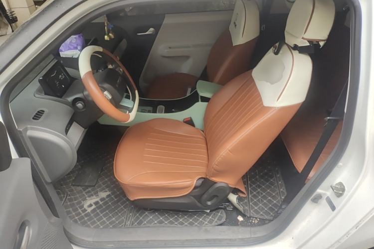 Used CHANGAN NEVO Lumin 2022 155 km – Refreshingly Sweet Edition Left Front Seat