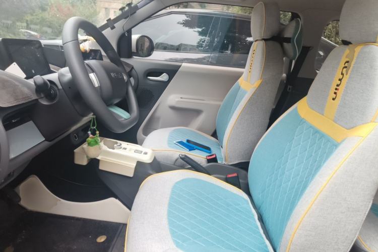 Used CHANGAN NEVO Lumin 2022 155 km – Refreshingly Sweet Edition Left Front Seat