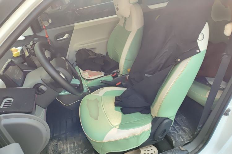 Used CHANGAN NEVO Lumin 2022 155 km – Refreshingly Sweet Edition Left Front Seat