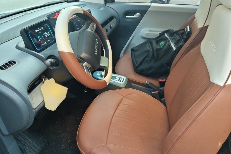 Used CHANGAN NEVO Lumin 2022 155 km – Refreshingly Sweet Edition Left Front Seat