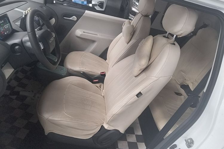 Used CHANGAN NEVO Lumin 2022 155 km – Refreshingly Sweet Edition Left Front Seat
