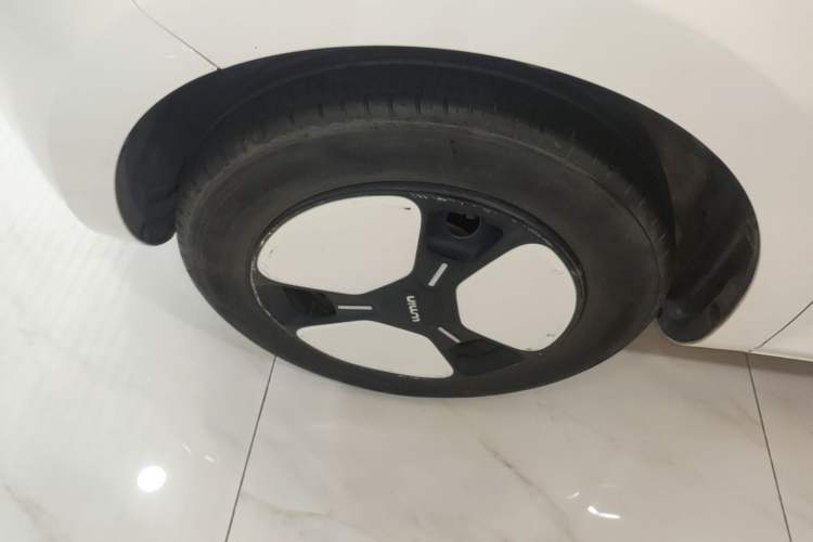 Used CHANGAN NEVO Lumin 2022 210km Sweet Edition Left Front Wheel Hub