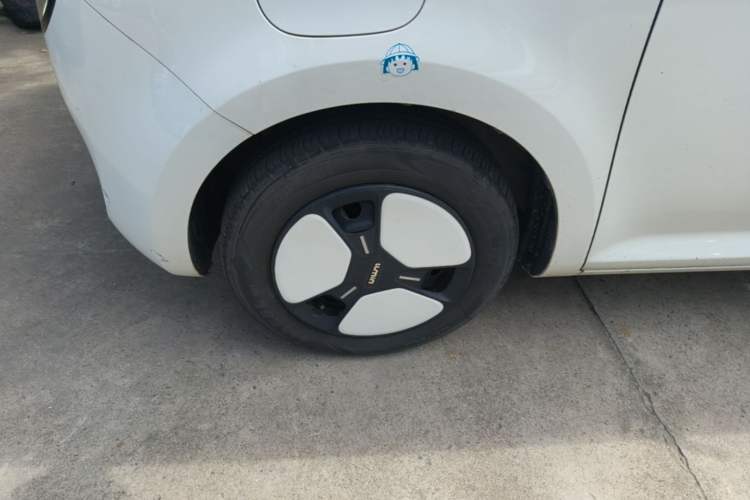 Used CHANGAN NEVO Lumin 2022 210km Sweet Edition Left Front Wheel Hub