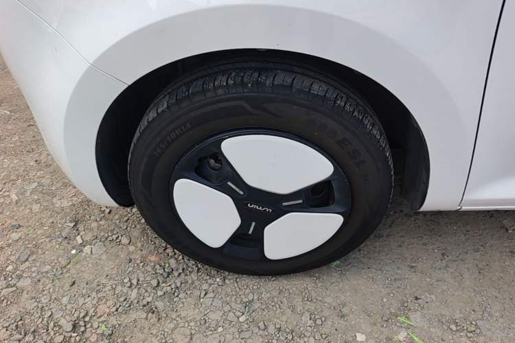Used CHANGAN NEVO Lumin 2022 155 km – Refreshingly Sweet Edition Left Front Wheel Hub