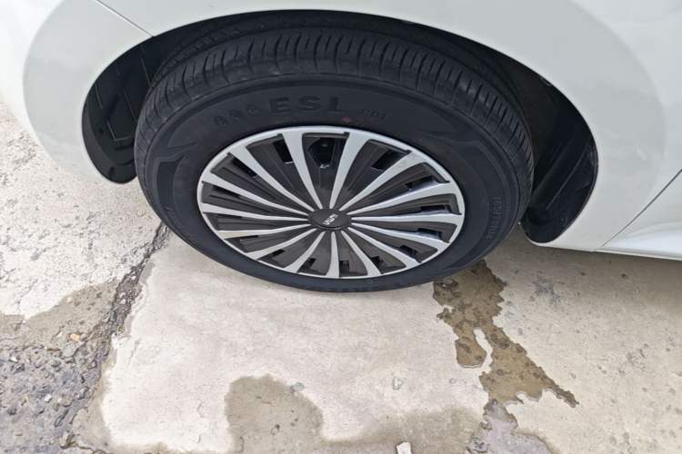 Used CHANGAN NEVO Lumin 2022 210km Sweet Edition Left Front Wheel Hub