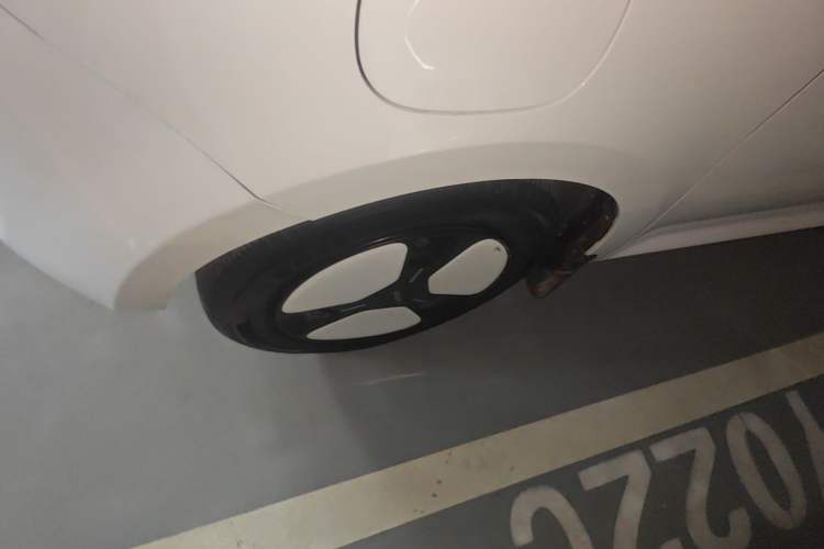 Used CHANGAN NEVO Lumin 2022 210km Sweet Edition Left Front Wheel Hub