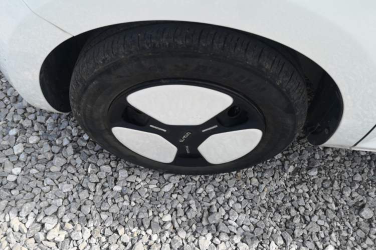 Used CHANGAN NEVO Lumin 2022 301km Honey-Sweet Version Left Front Wheel Hub