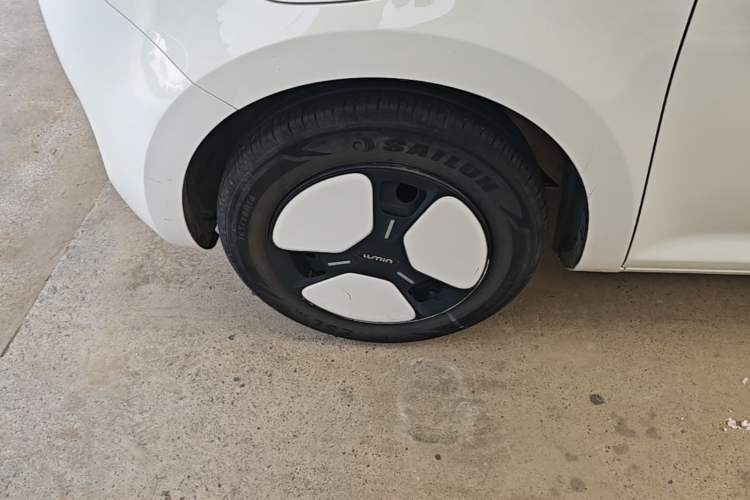 Used CHANGAN NEVO Lumin 2022 210km Sweet Edition Left Front Wheel Hub