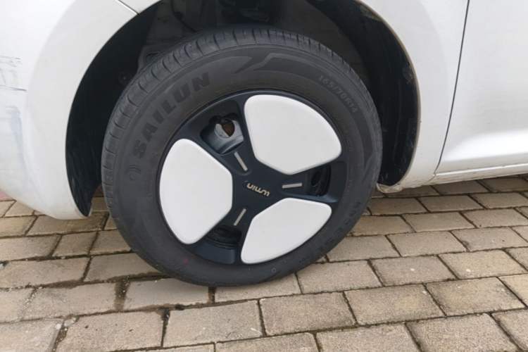 Used CHANGAN NEVO Lumin 2022 155 km – Refreshingly Sweet Edition Left Front Wheel Hub