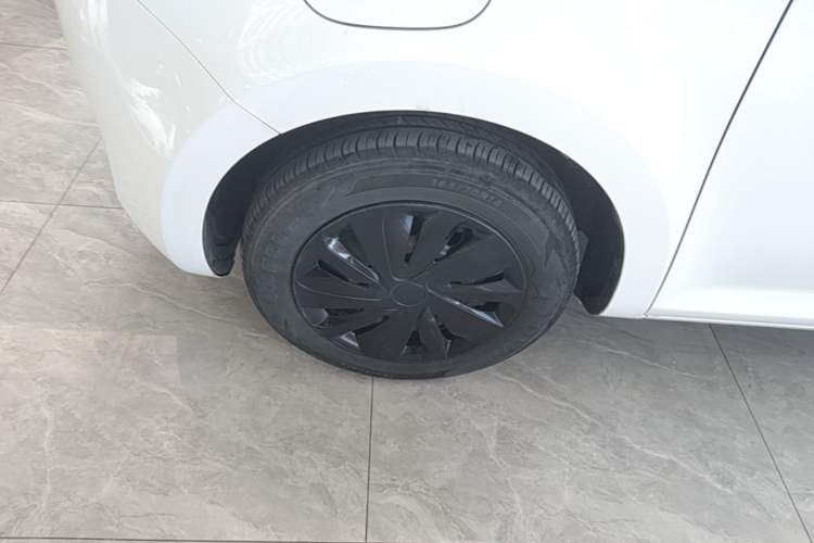 Used CHANGAN NEVO Lumin 2022 210km Sweet Edition Left Front Wheel Hub