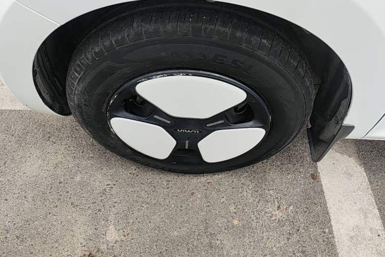 Used CHANGAN NEVO Lumin 2022 210km Sweet Edition Left Front Wheel Hub