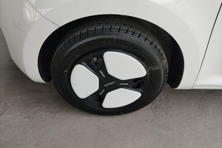 Used CHANGAN NEVO Lumin 2022 210km Sweet Edition Left Front Wheel Hub