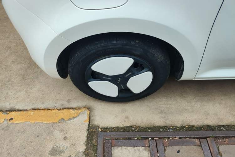 Used CHANGAN NEVO Lumin 2022 210km Sweet Edition Left Front Wheel Hub