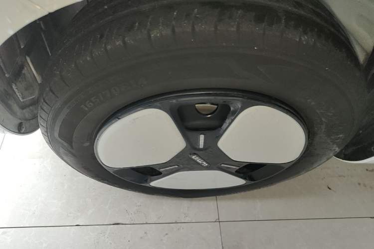 Used CHANGAN NEVO Lumin 2022 210km Sweet Edition Left Front Wheel Hub