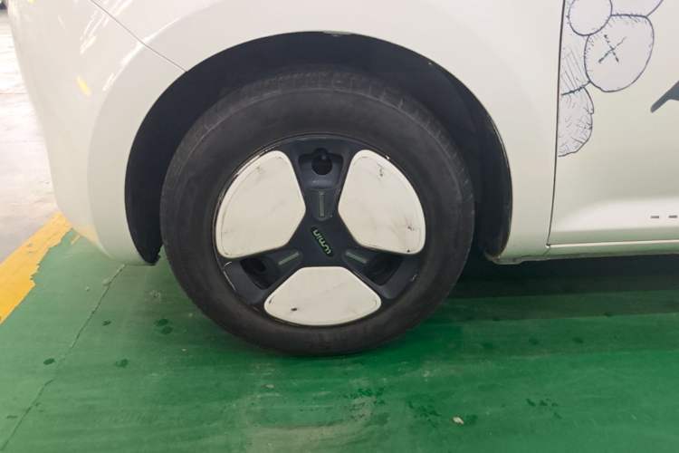 Used CHANGAN NEVO Lumin 2022 210km Sweet Edition Left Front Wheel Hub