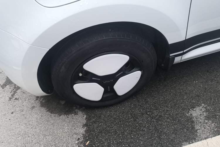 Used CHANGAN NEVO Lumin 2022 210km Sweet Edition Left Front Wheel Hub