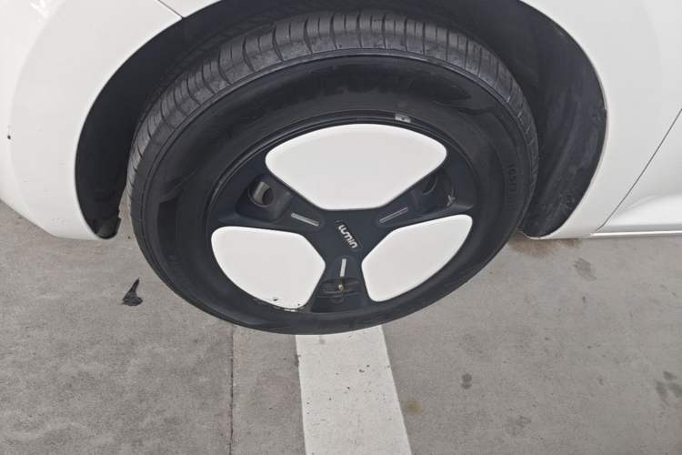 Used CHANGAN NEVO Lumin 2022 210km Sweet Edition Left Front Wheel Hub