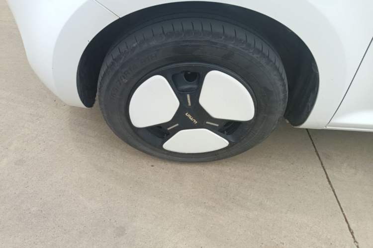 Used CHANGAN NEVO Lumin 2022 210km Sweet Edition Left Front Wheel Hub
