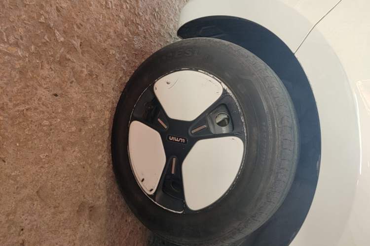 Used CHANGAN NEVO Lumin 2022 210km Sweet Edition Left Front Wheel Hub