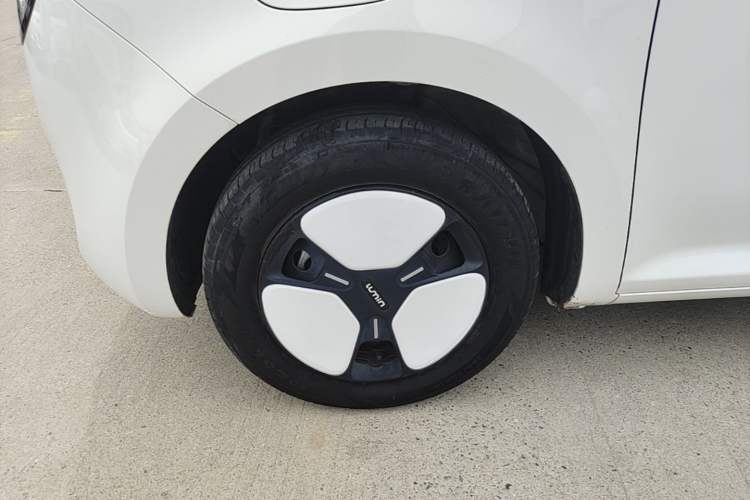 Used CHANGAN NEVO Lumin 2022 210km Sweet Edition Left Front Wheel Hub