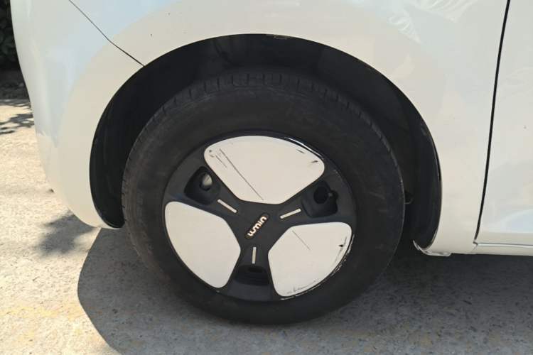Used CHANGAN NEVO Lumin 2022 210km Sweet Edition Left Front Wheel Hub