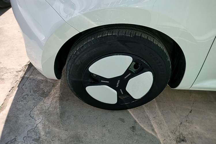 Used CHANGAN NEVO Lumin 2022 210km Sweet Edition Left Front Wheel Hub