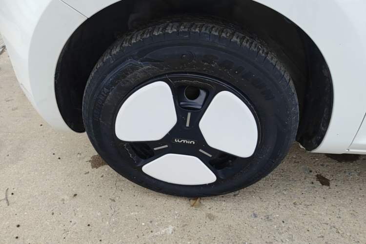 Used CHANGAN NEVO Lumin 2022 210km Sweet Edition Left Front Wheel Hub