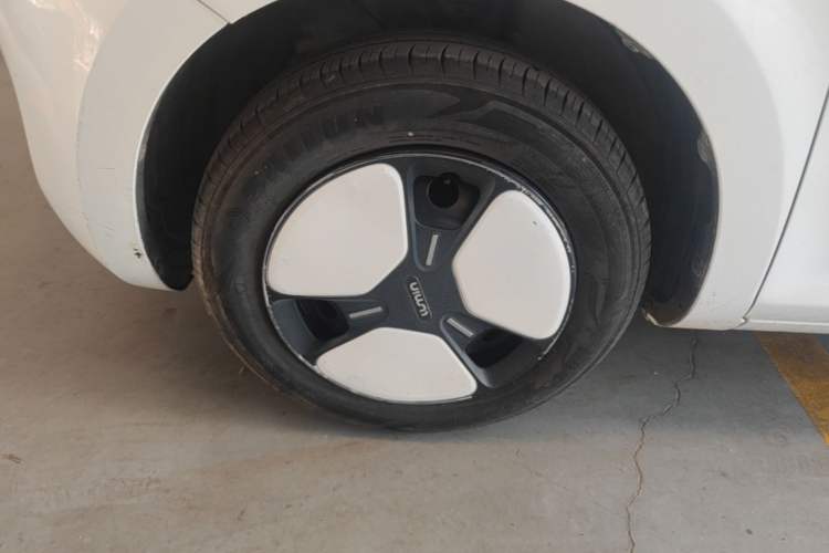 Used CHANGAN NEVO Lumin 2022 210km Sweet Edition Left Front Wheel Hub