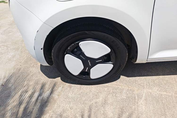Used CHANGAN NEVO Lumin 2022 210km Sweet Edition Left Front Wheel Hub