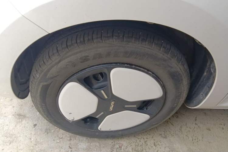 Used CHANGAN NEVO Lumin 2022 155 km – Refreshingly Sweet Edition Left Front Wheel Hub
