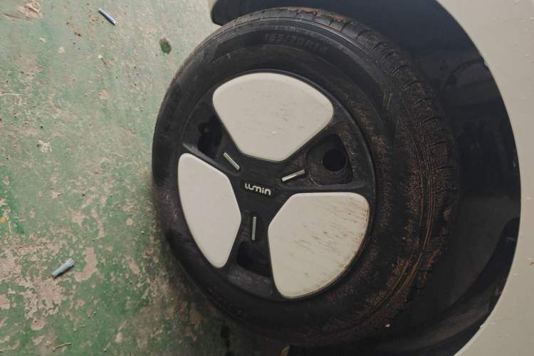 Used CHANGAN NEVO Lumin 2022 210km Sweet Edition Left Front Wheel Hub